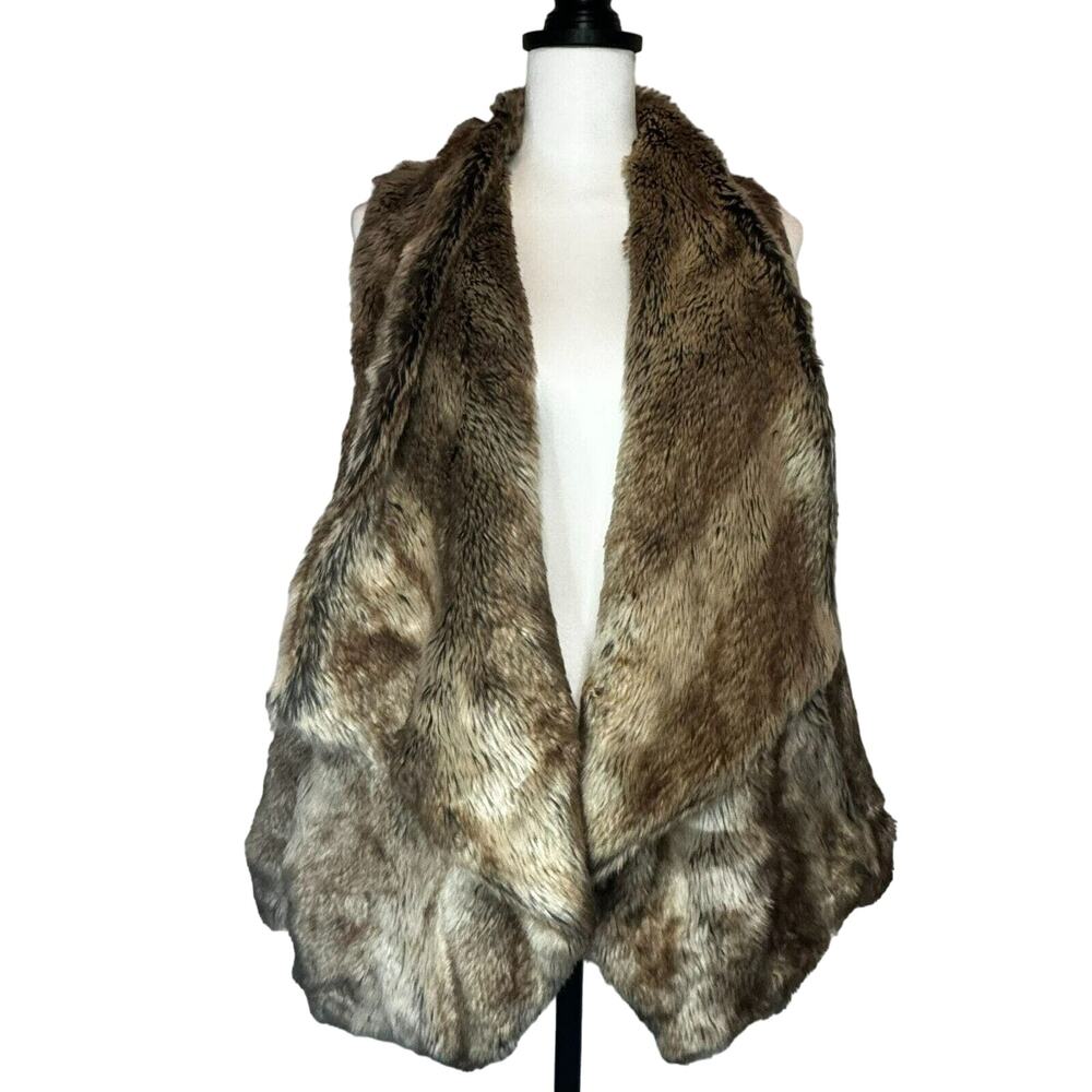 ALTAR'D STATE | Women's‎ Small SOFT Brown Beige Vegan Faux Fur Sleeveless Vest